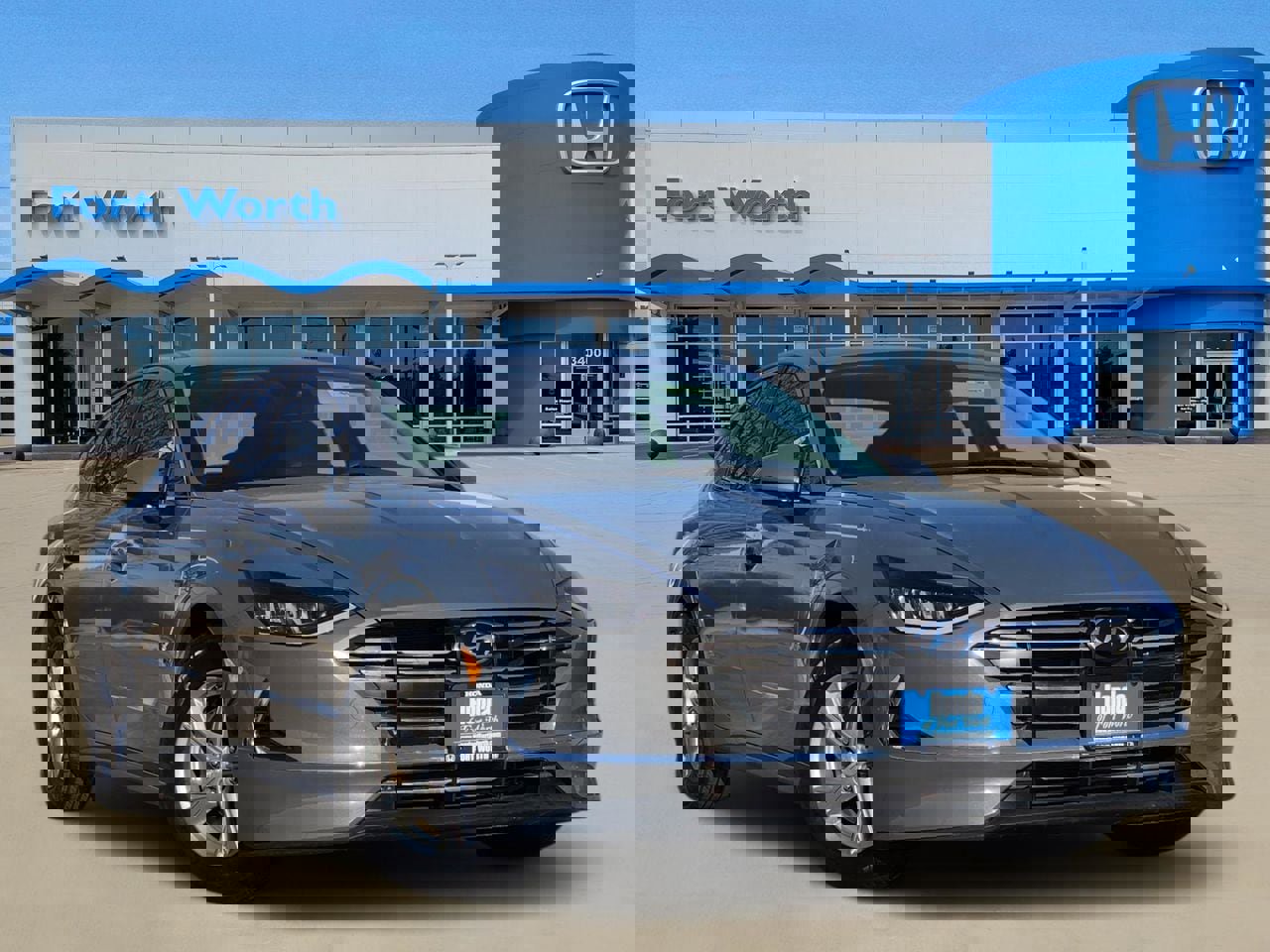 Used 2023 Hyundai Sonata SE image 1