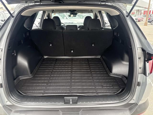 Used 2024 Hyundai Tucson SE image 9