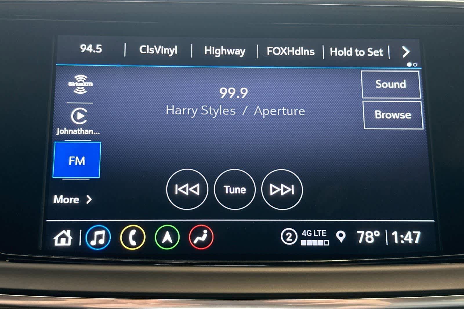 Used 2024 Buick Enclave Premium AWD/4WD image 21