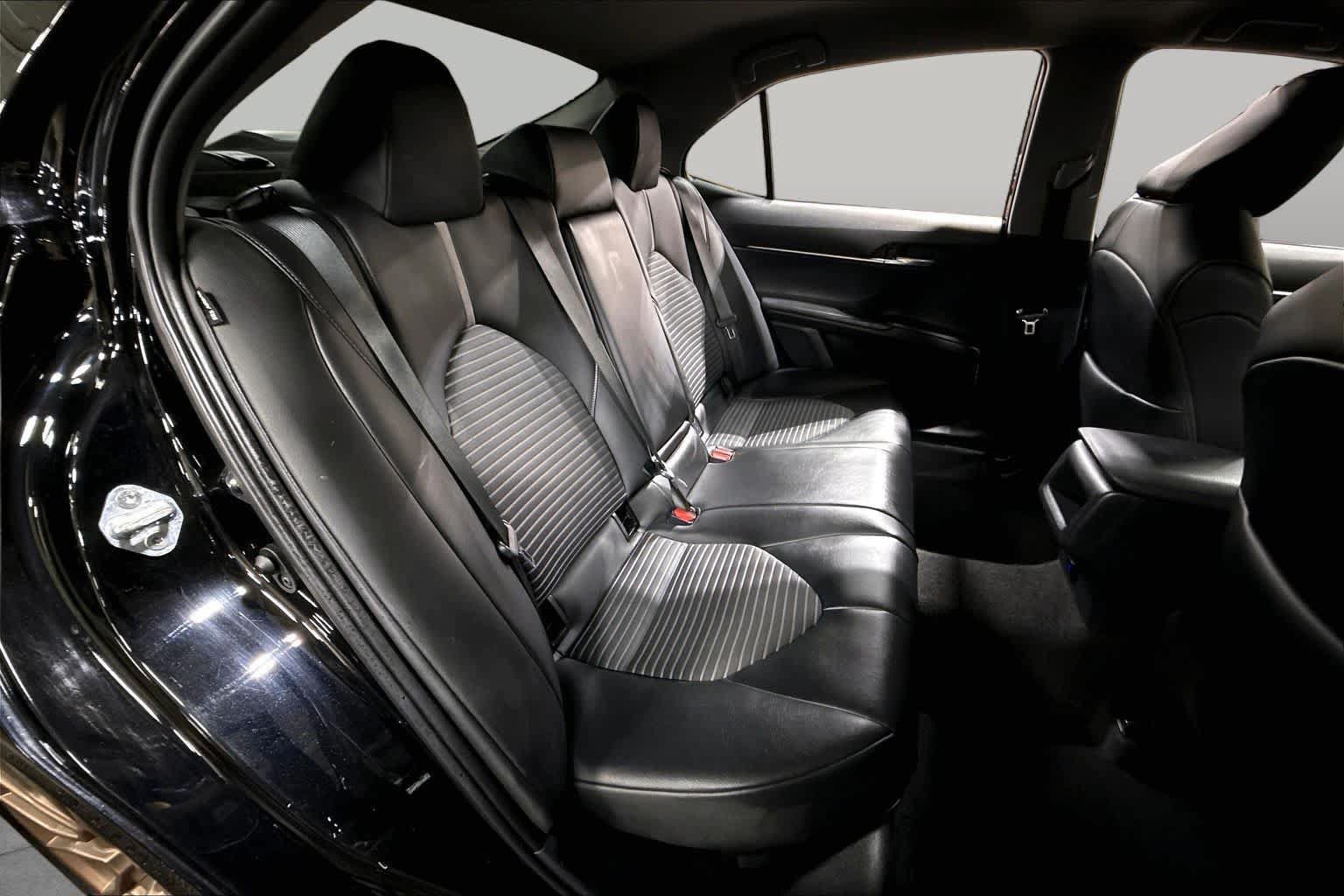 Used 2024 Toyota Camry SE w/ Convenience Package FWD image 20