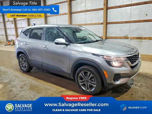 Used 2023 Kia Seltos LX AWD/4WD image 5