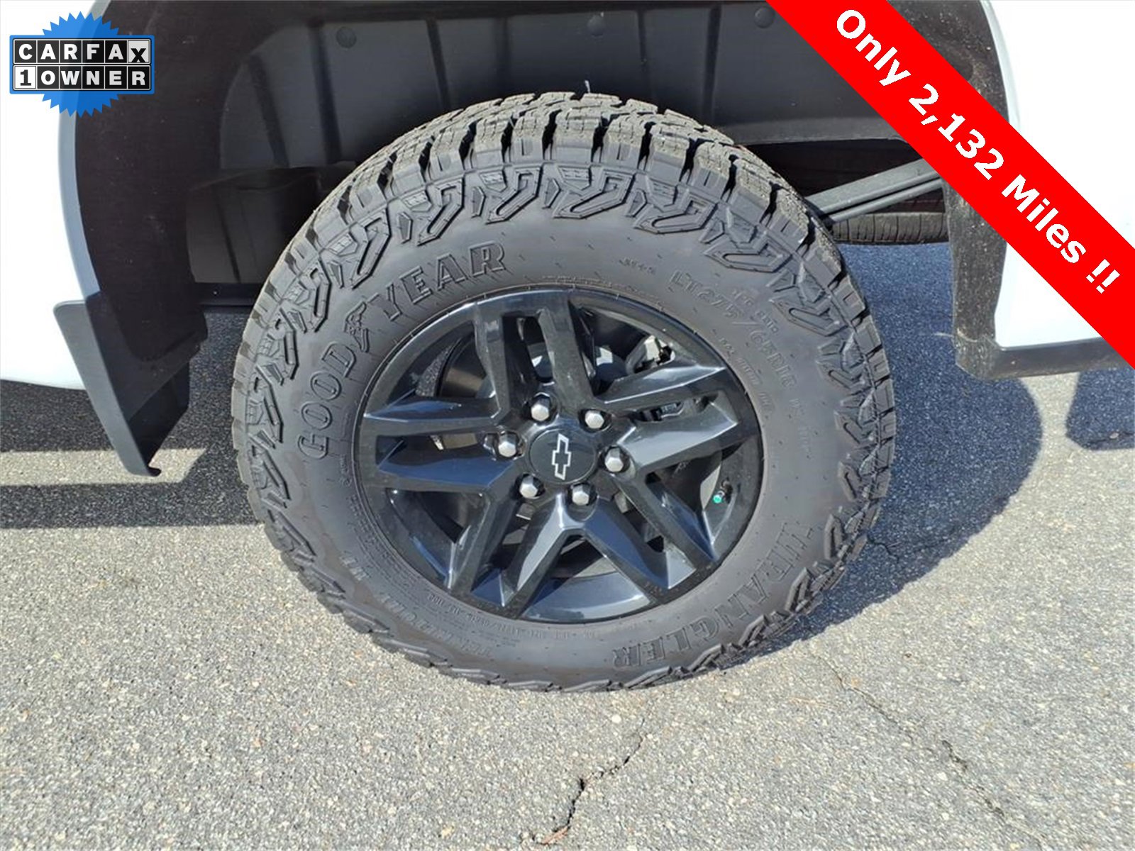 Used 2025 Chevrolet Silverado 1500 Custom Trail Boss w/ LPO, Dark Essentials Package image 16