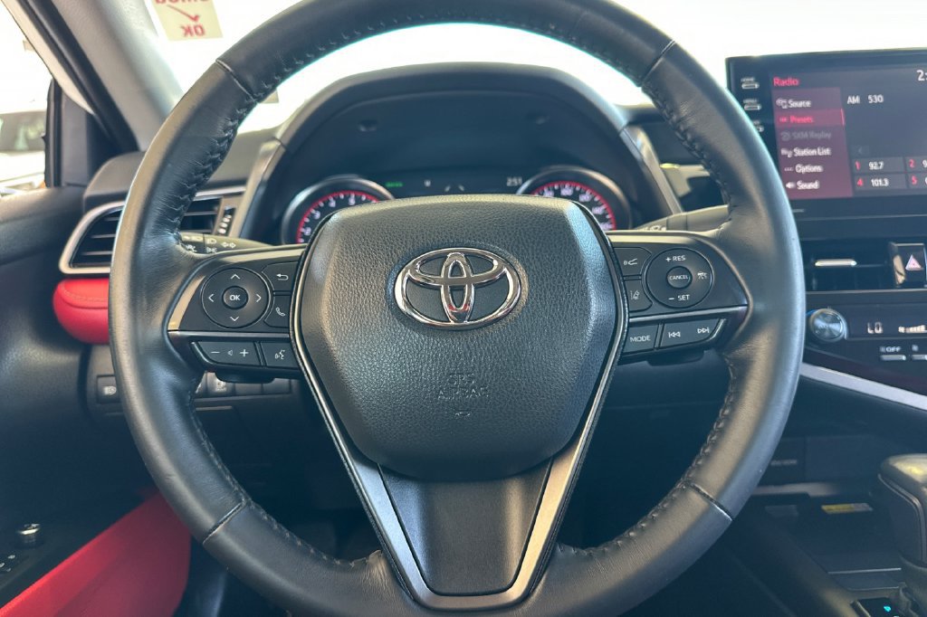 Used 2022 Toyota Camry XSE FWD image 25
