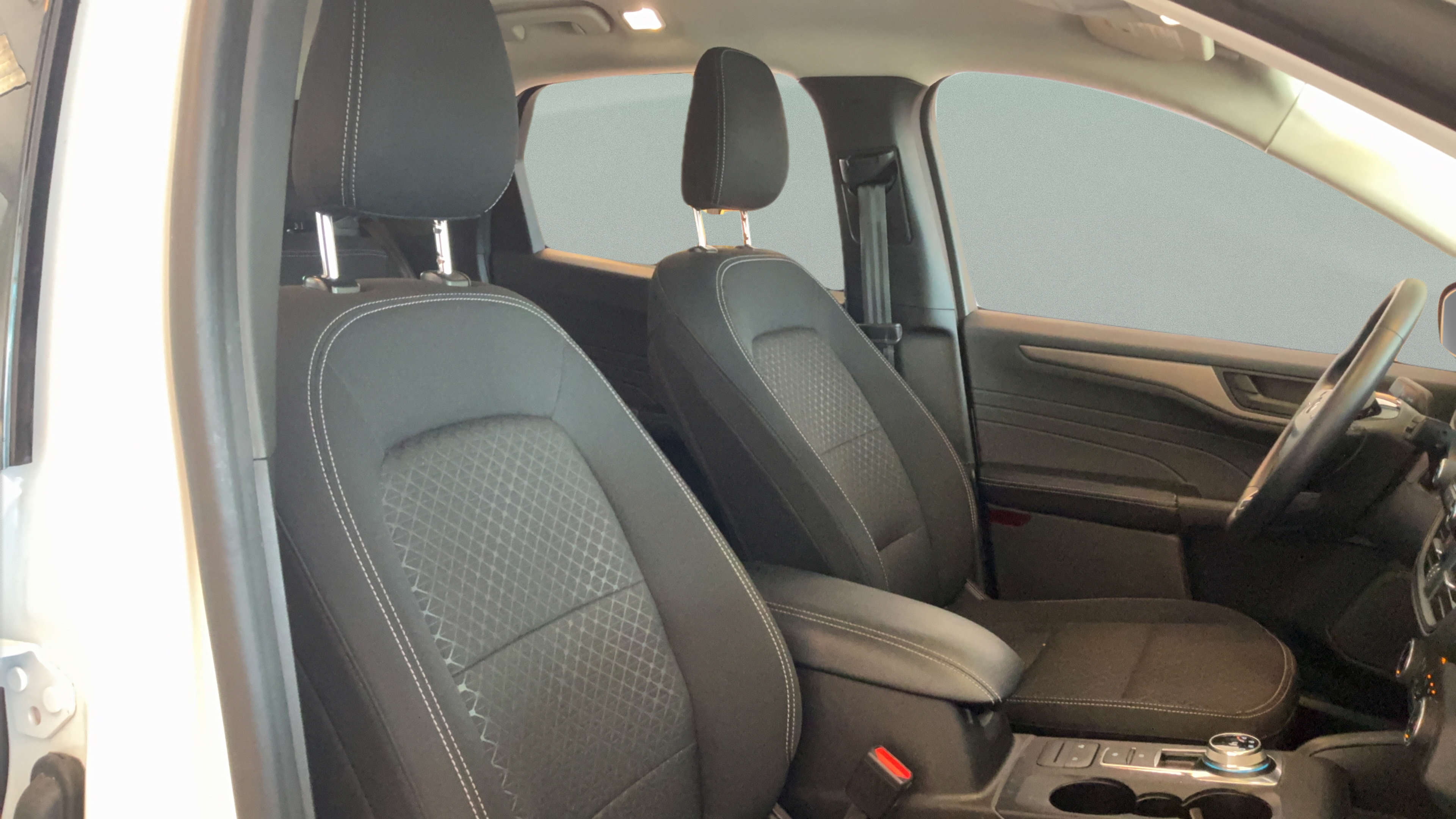 Used 2024 Ford Escape Active w/ Cold Weather Package FWD image 34