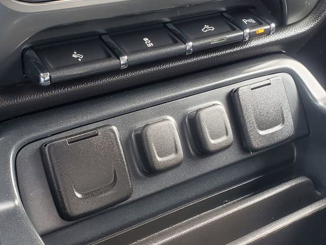 Used 2018 Chevrolet Silverado 1500 LT w/ All Star Edition image 23