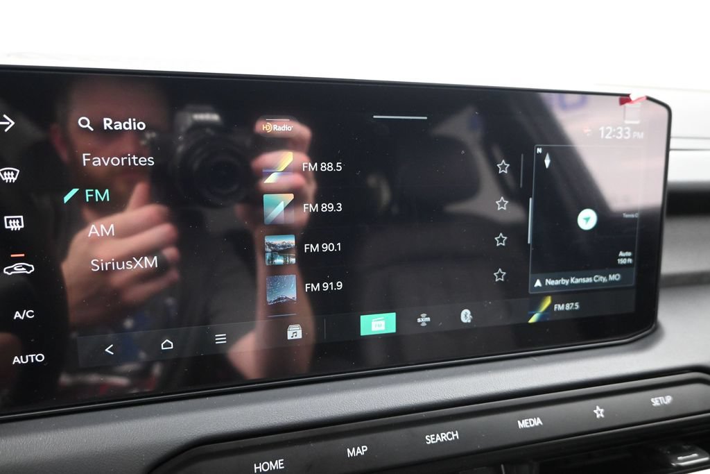 Certified 2027 Kia Telluride EX X-Line w/ Towing Package AWD/4WD image 18