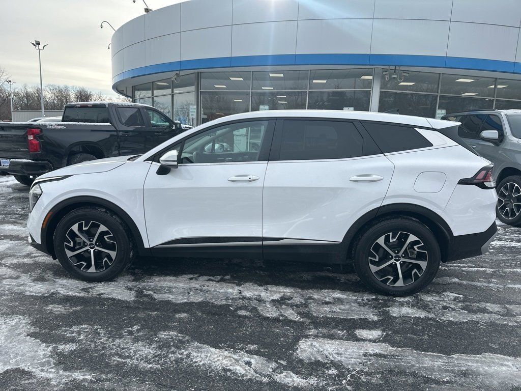 Used 2023 Kia Sportage EX image 8
