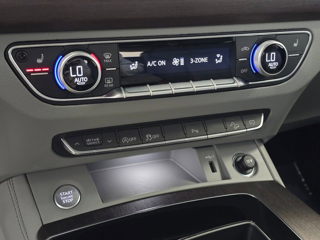 Certified 2025 Audi Q5 2.0T Premium Plus w/ Premium Plus Package image 16