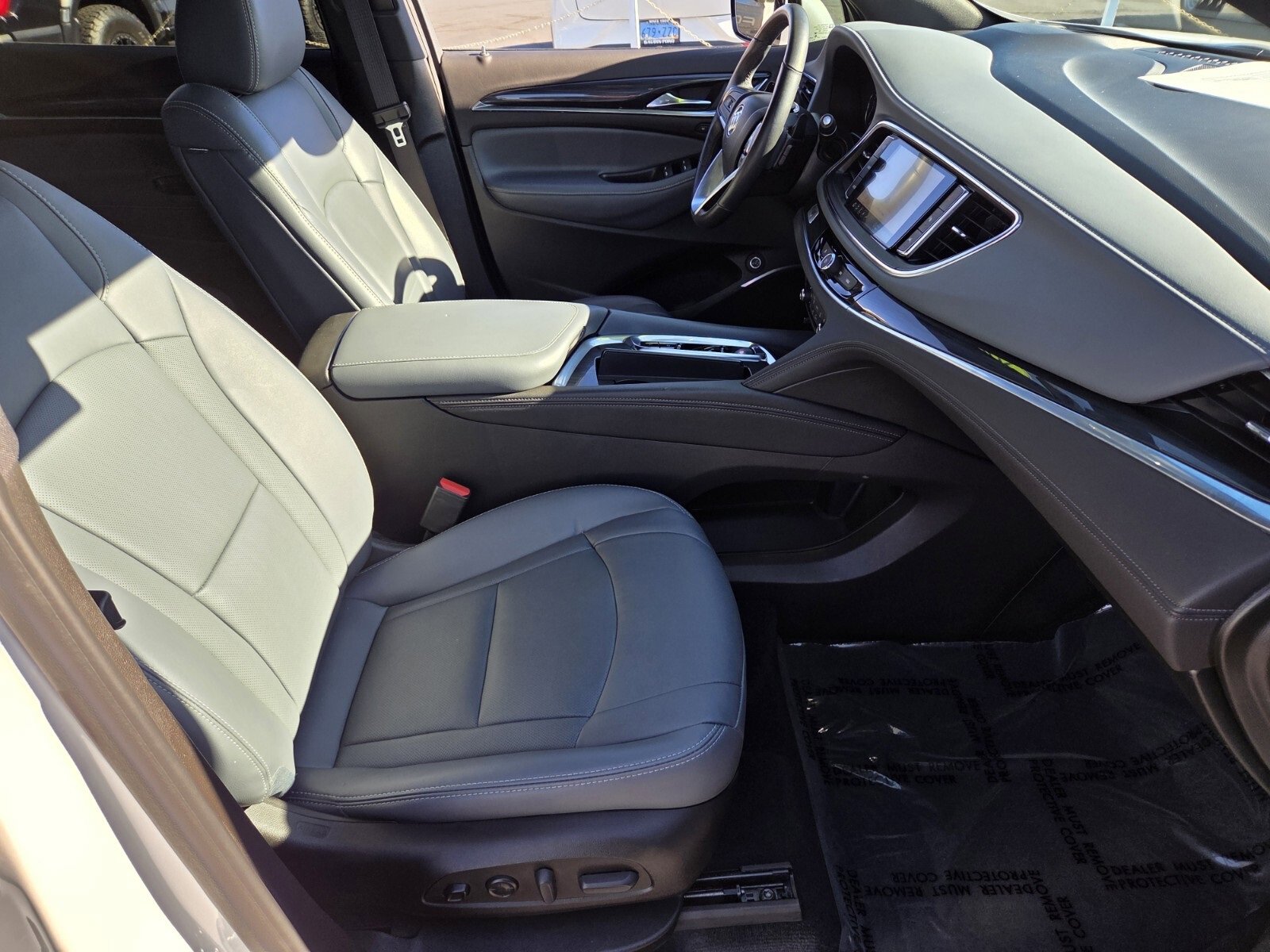 Used 2022 Buick Enclave Premium w/ Experience Buick Package image 17