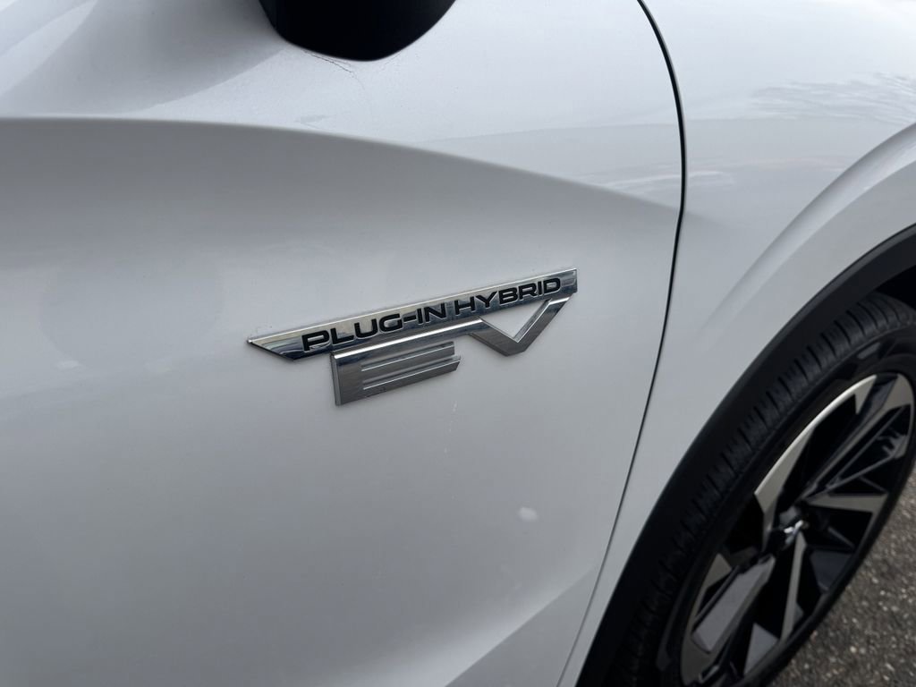 Used 2023 Mitsubishi Outlander SEL image 11