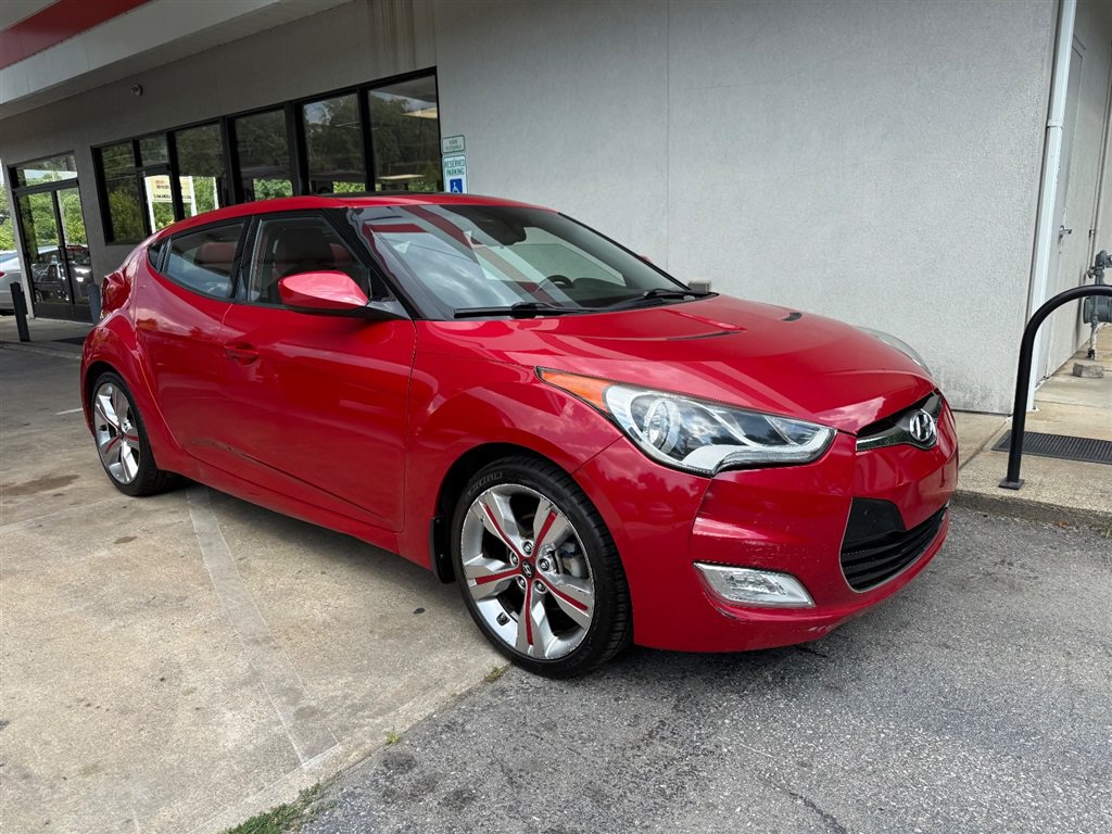 Used 2013 Hyundai Veloster w/ Tech Pkg FWD image 1