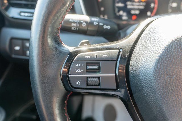 Used 2025 Honda Pilot Black Edition image 26