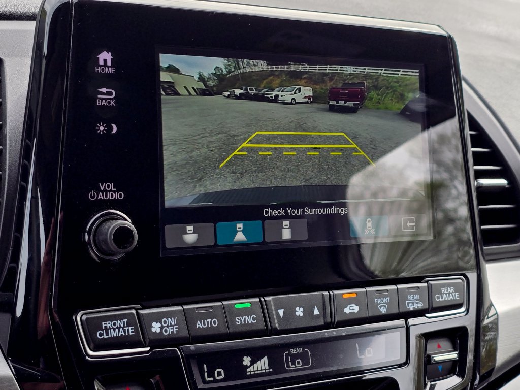 Used 2023 Honda Odyssey Touring image 11