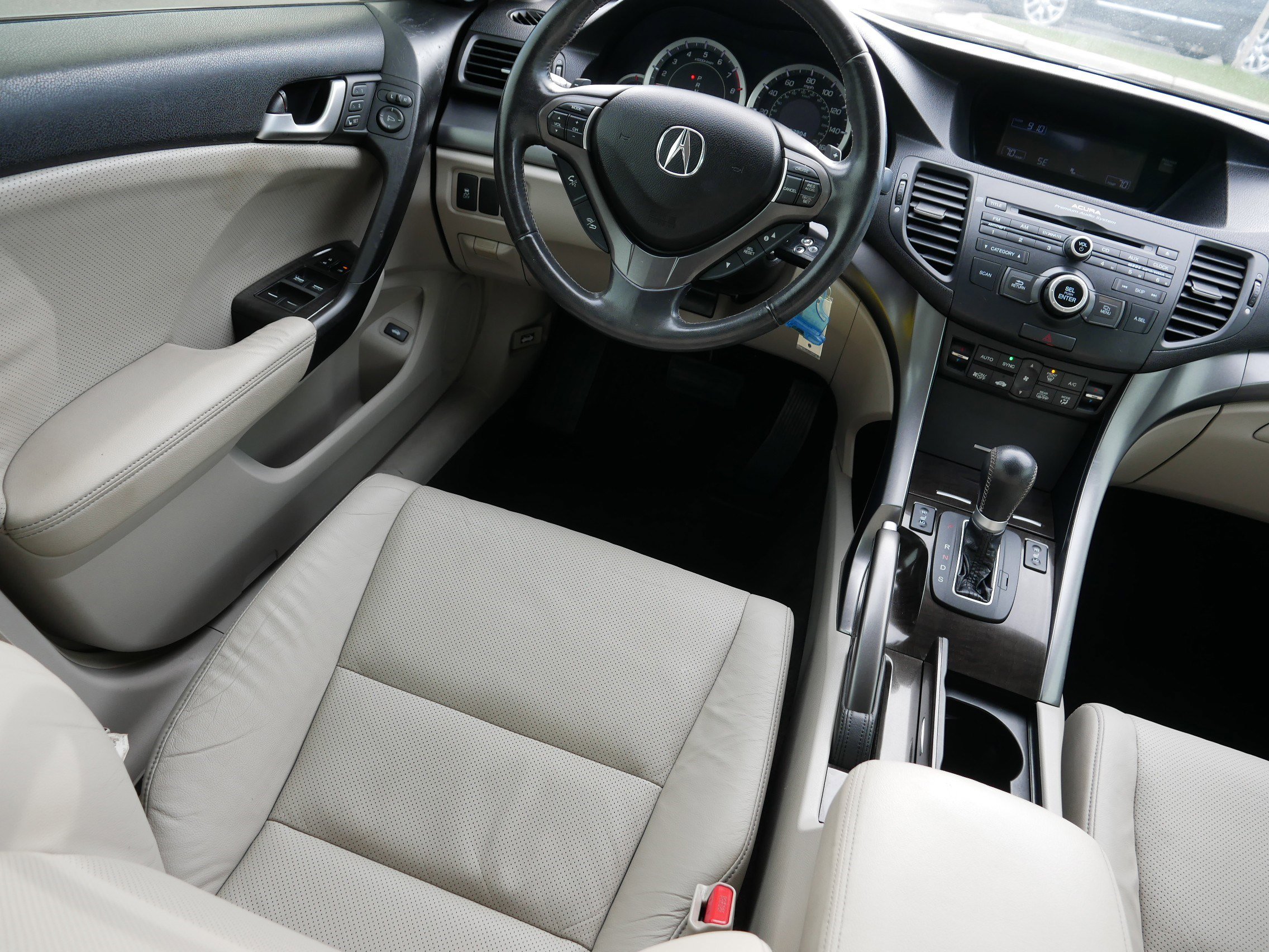Used 2014 Acura TSX Sedan image 9