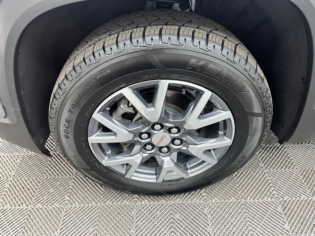 Used 2023 GMC Acadia SLT w/ Preferred Package AWD/4WD image 17