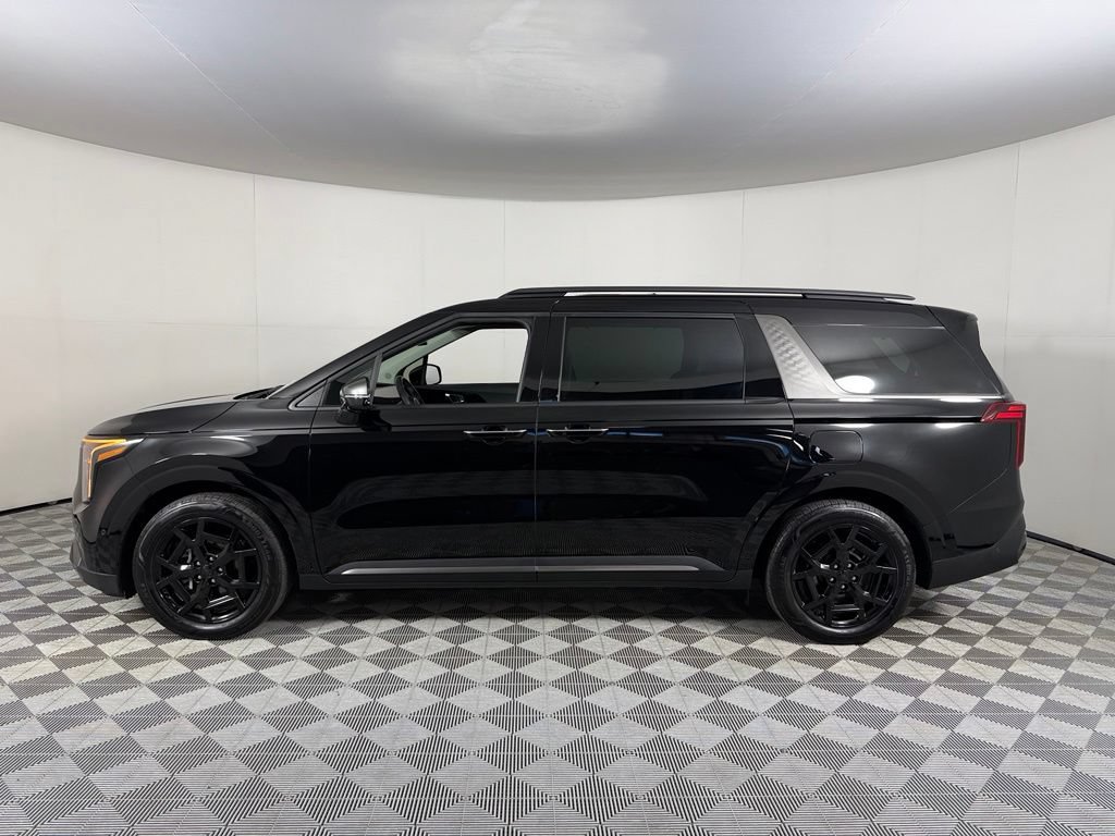 Used 2025 Kia Carnival SX Prestige FWD image 11