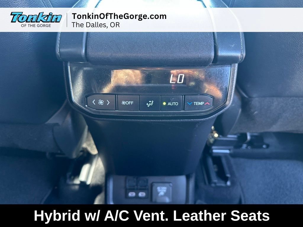 Used 2023 Toyota Highlander Limited AWD/4WD image 32