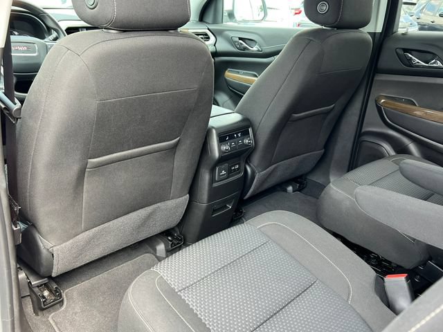 Used 2023 GMC Acadia SLE w/ Driver Convenience Package FWD image 38