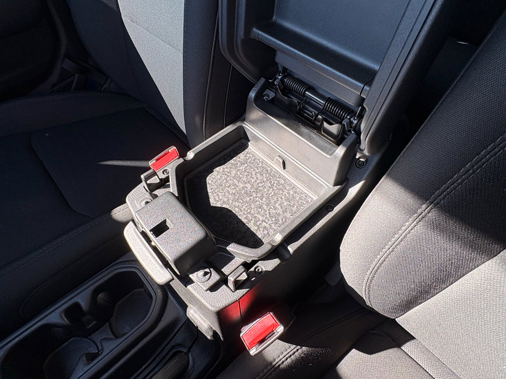 Used 2022 Jeep Wrangler Unlimited Sahara w/ LED Lighting Group image 27