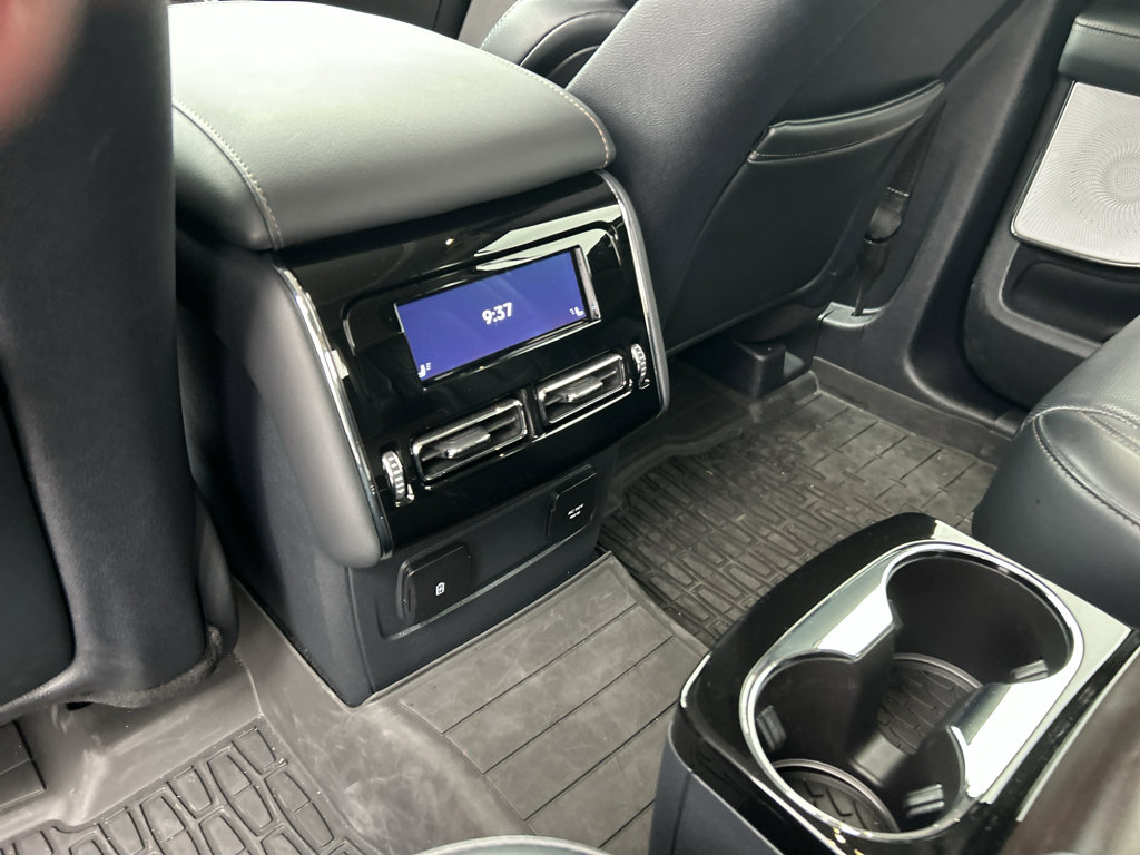 Used 2025 Lincoln Aviator Reserve w/ Equipment Group 201A image 12