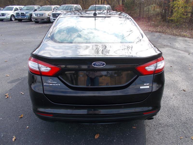 Used 2015 Ford Fusion SE w/ Equipment Group 202A image 15