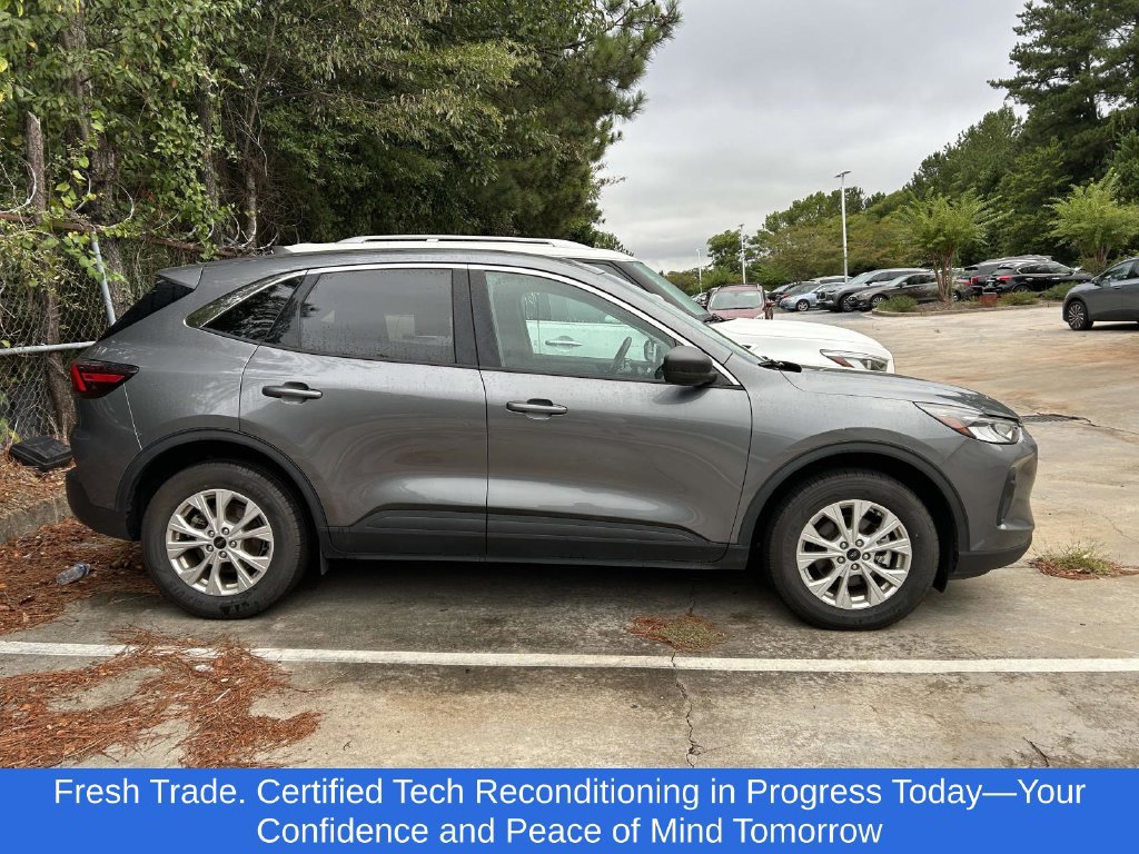 Used 2024 Ford Escape Active AWD/4WD image 4