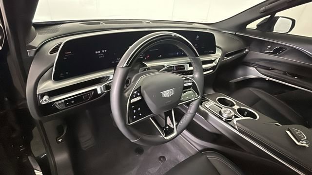 Used 2024 Cadillac Lyriq Sport AWD/4WD image 14