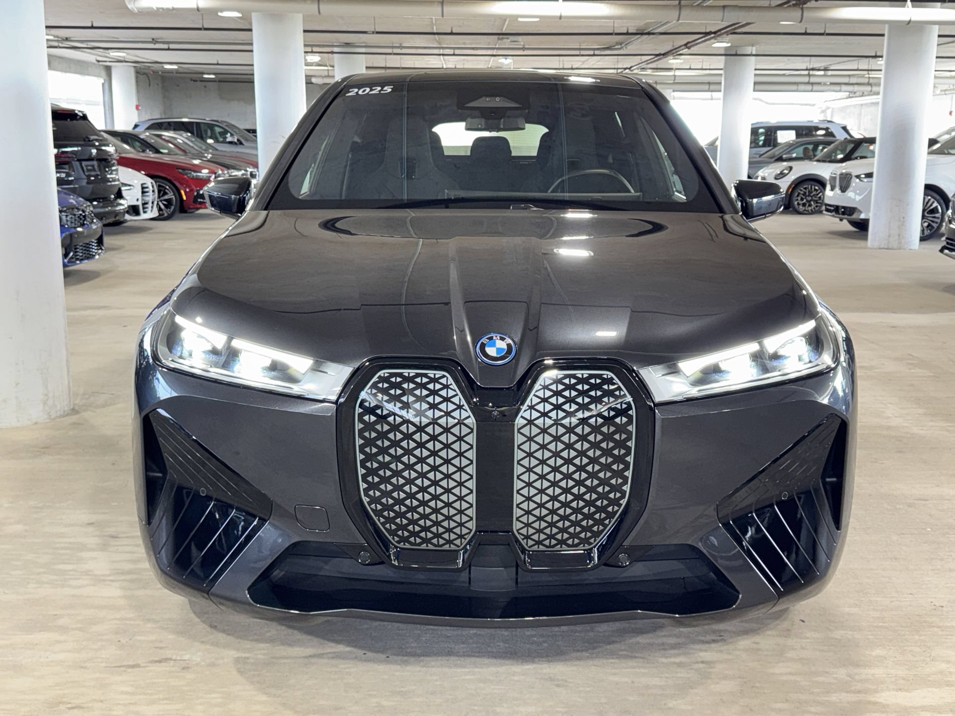 Used 2025 BMW iX xDrive50 w/ Sport Package AWD/4WD video 2