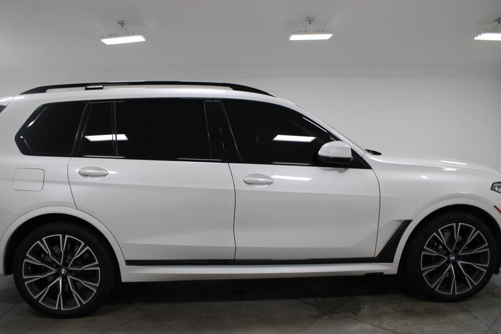 Used 2021 BMW X7 M50i w/ Executive Package AWD/4WD image 11