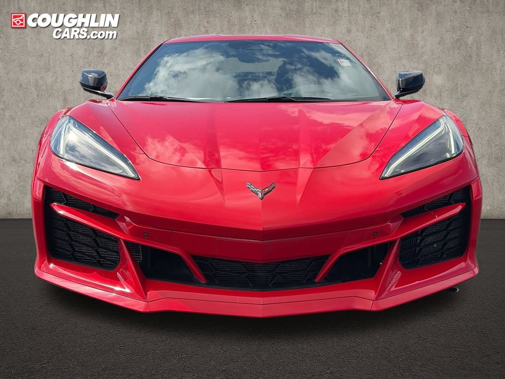 Used 2025 Chevrolet Corvette E-Ray w/ Stealth Interior Trim Package AWD/4WD video 2
