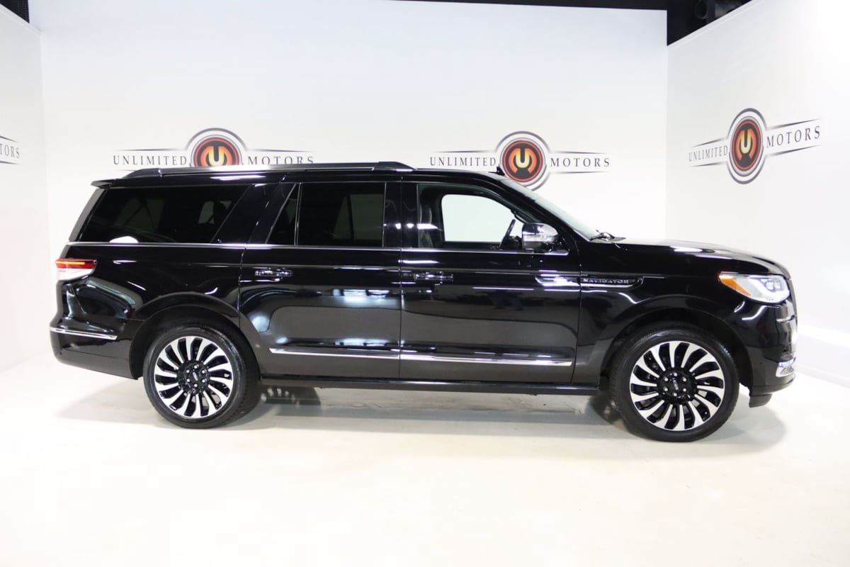 Used 2024 Lincoln Navigator L Black Label AWD/4WD image 5