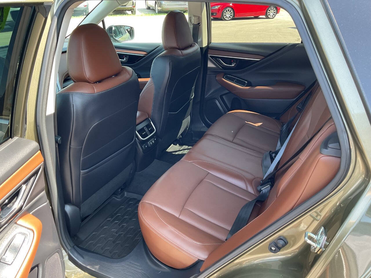 Used 2020 Subaru Outback Touring w/ Popular Package #2 AWD/4WD image 39