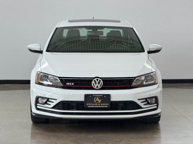Used 2016 Volkswagen Jetta GLI SEL FWD image 2