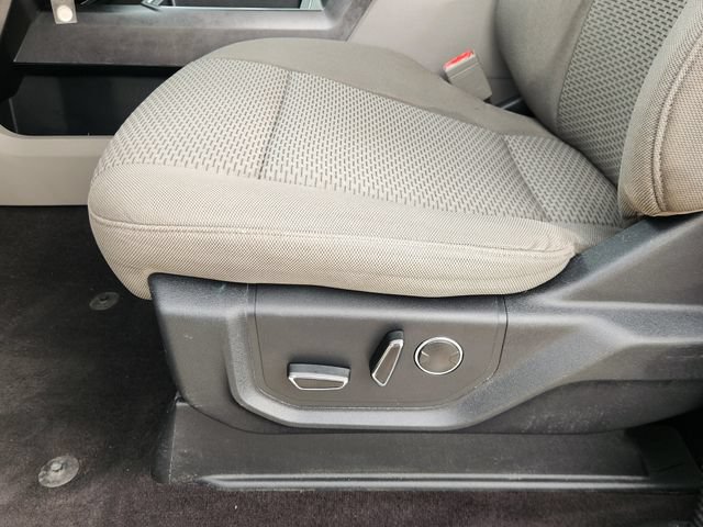 Used 2018 Ford F150 XLT w/ Equipment Group 302A Luxury AWD/4WD image 23