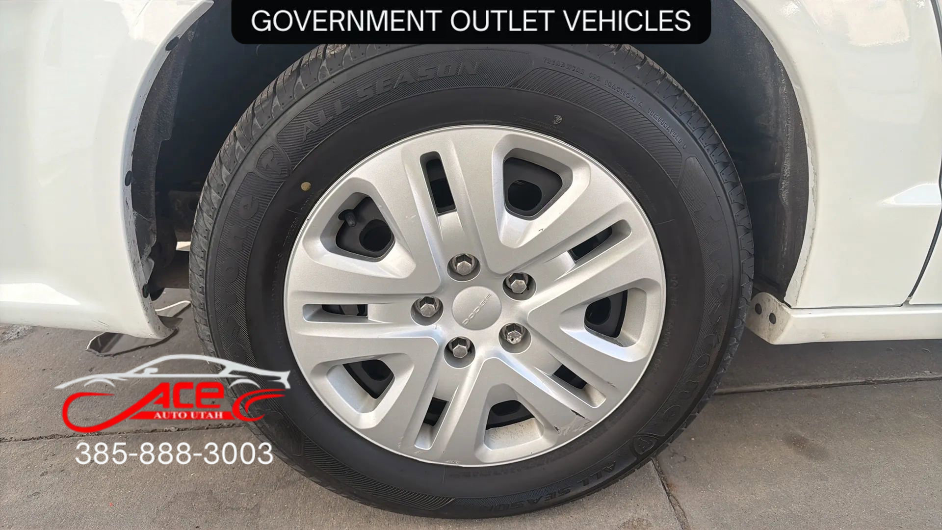 Used 2017 Dodge Grand Caravan SE w/ UConnect Hands-Free Group image 14