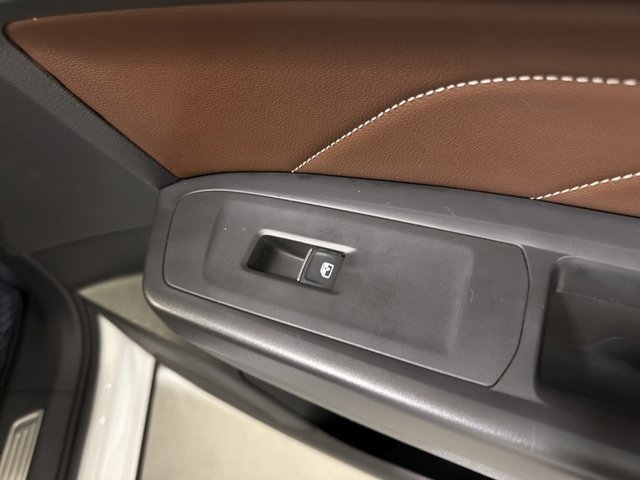 Certified 2023 Volkswagen Atlas SEL R-Line AWD/4WD image 39