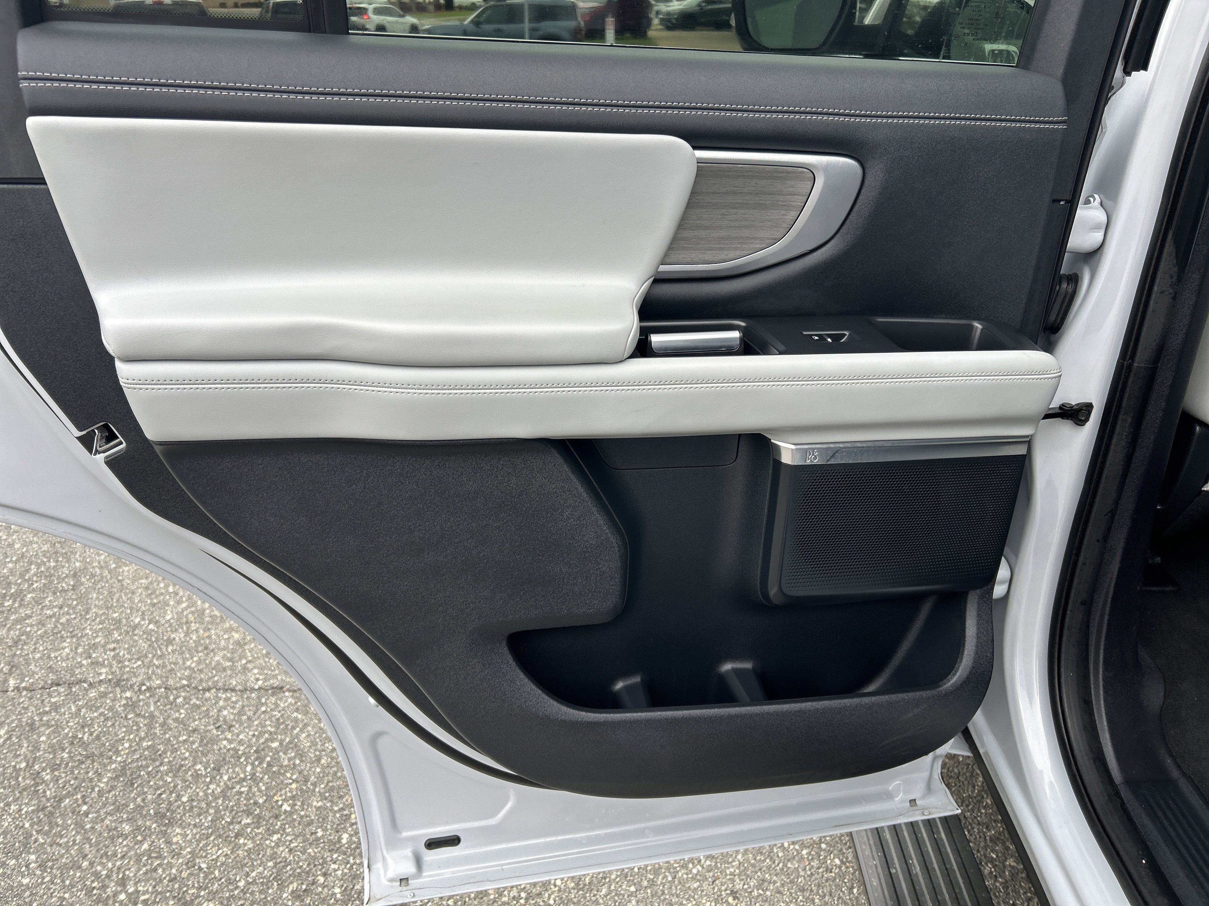 Certified 2025 Ford Expedition Platinum image 14