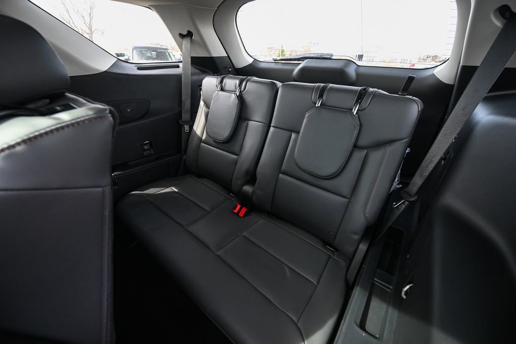 New 2026 Ford Explorer Active w/ Active Comfort Package image 21