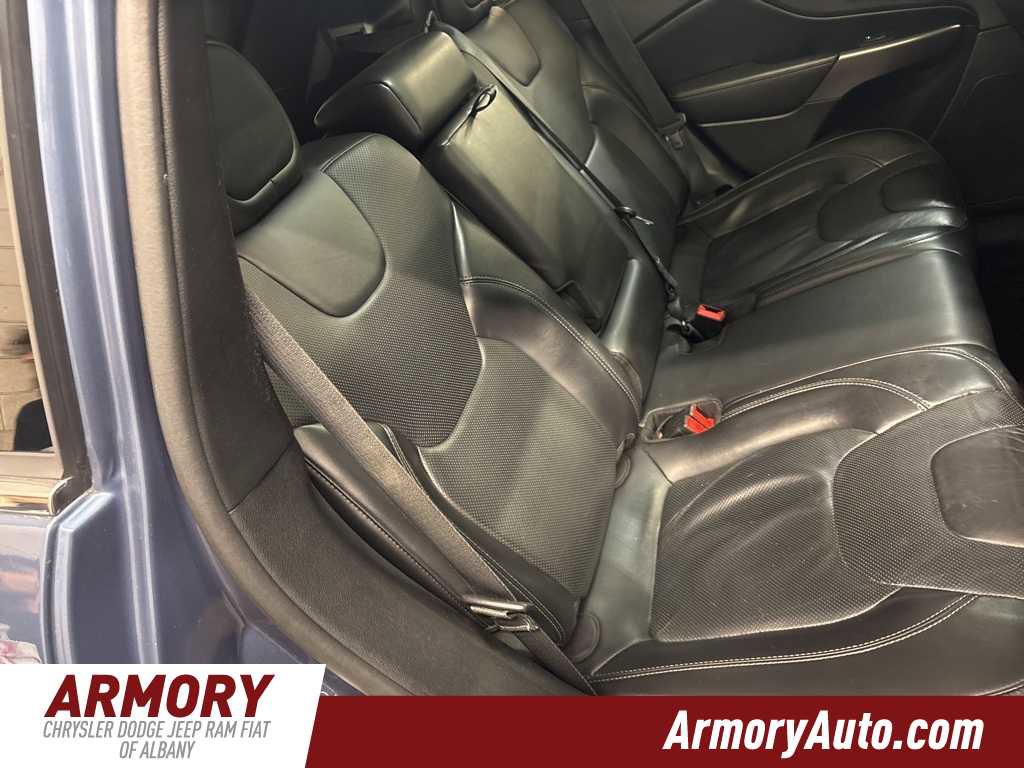 Used 2019 Jeep Cherokee Limited image 36