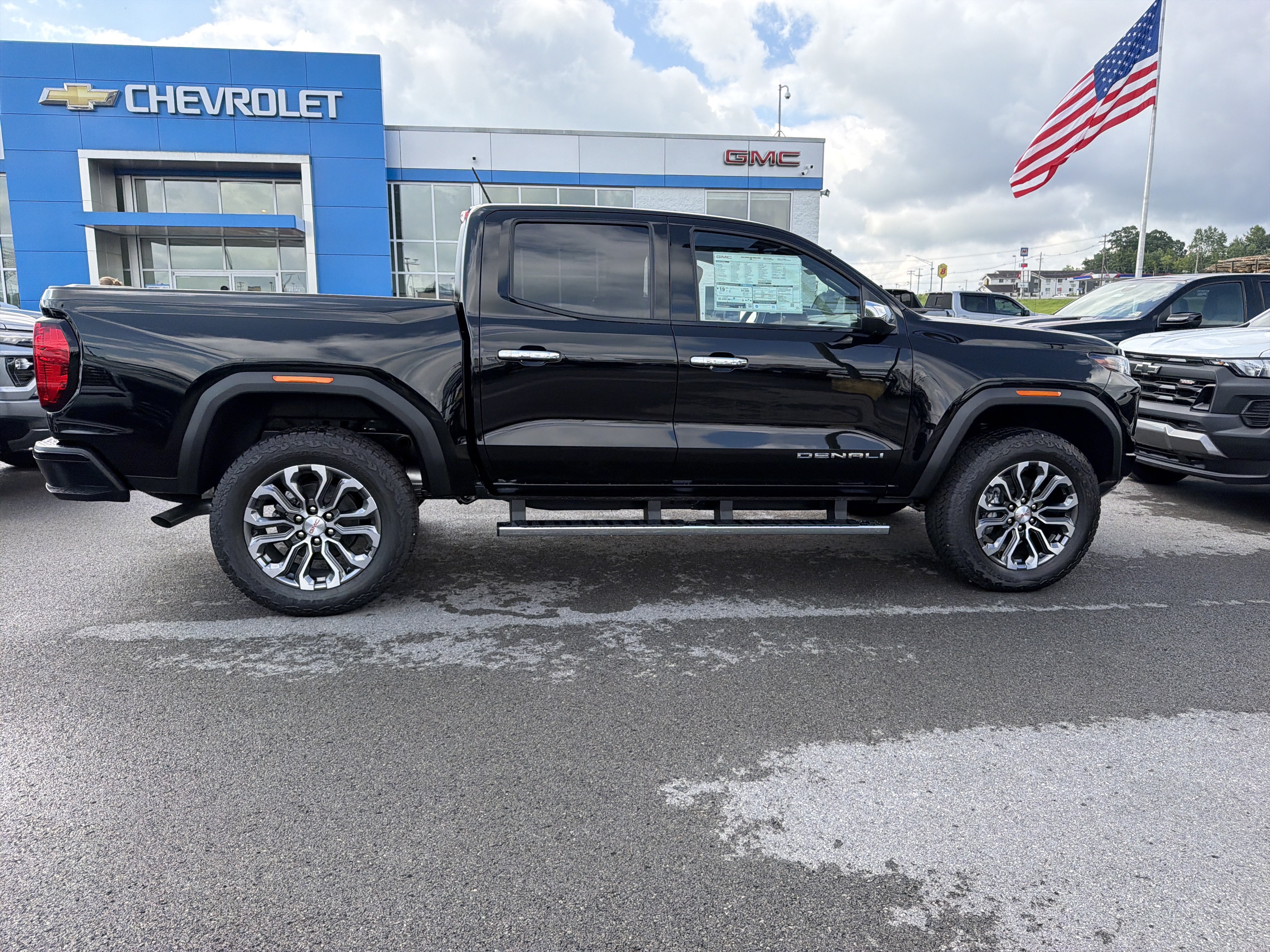 New 2026 GMC Canyon Denali AWD/4WD image 5