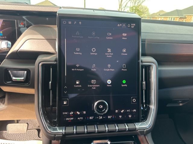 Used 2025 GMC Yukon Denali w/ Denali Reserve Package image 21