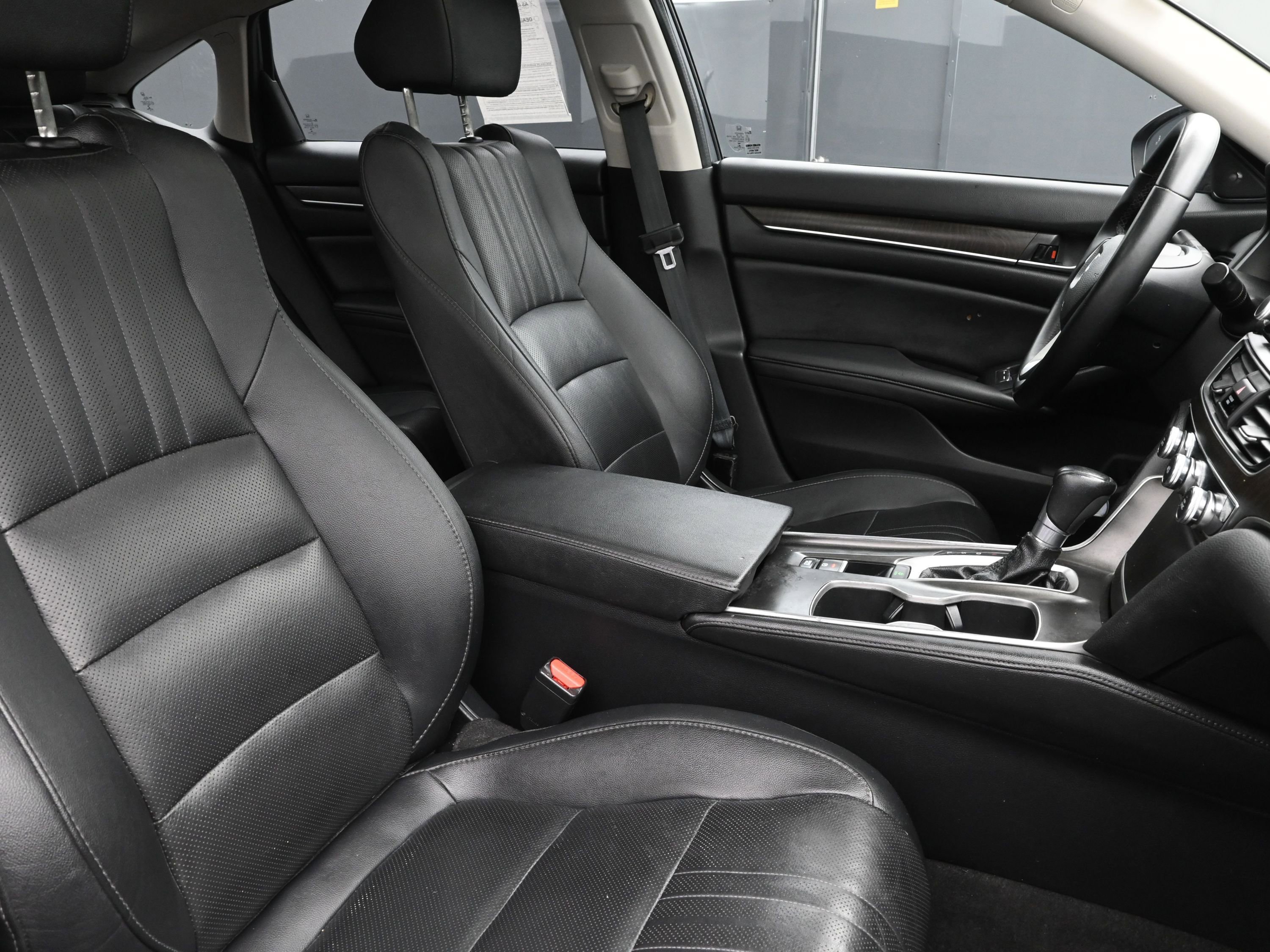 Used 2019 Honda Accord EX-L image 26