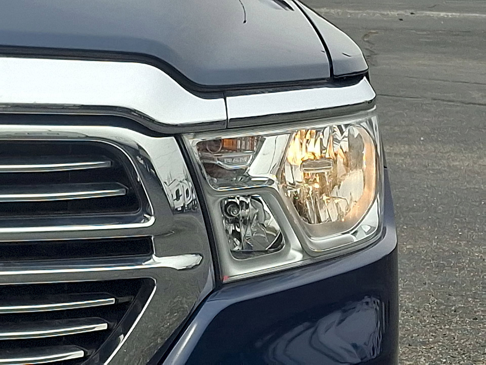 Used 2024 RAM 1500 Laramie RWD image 28