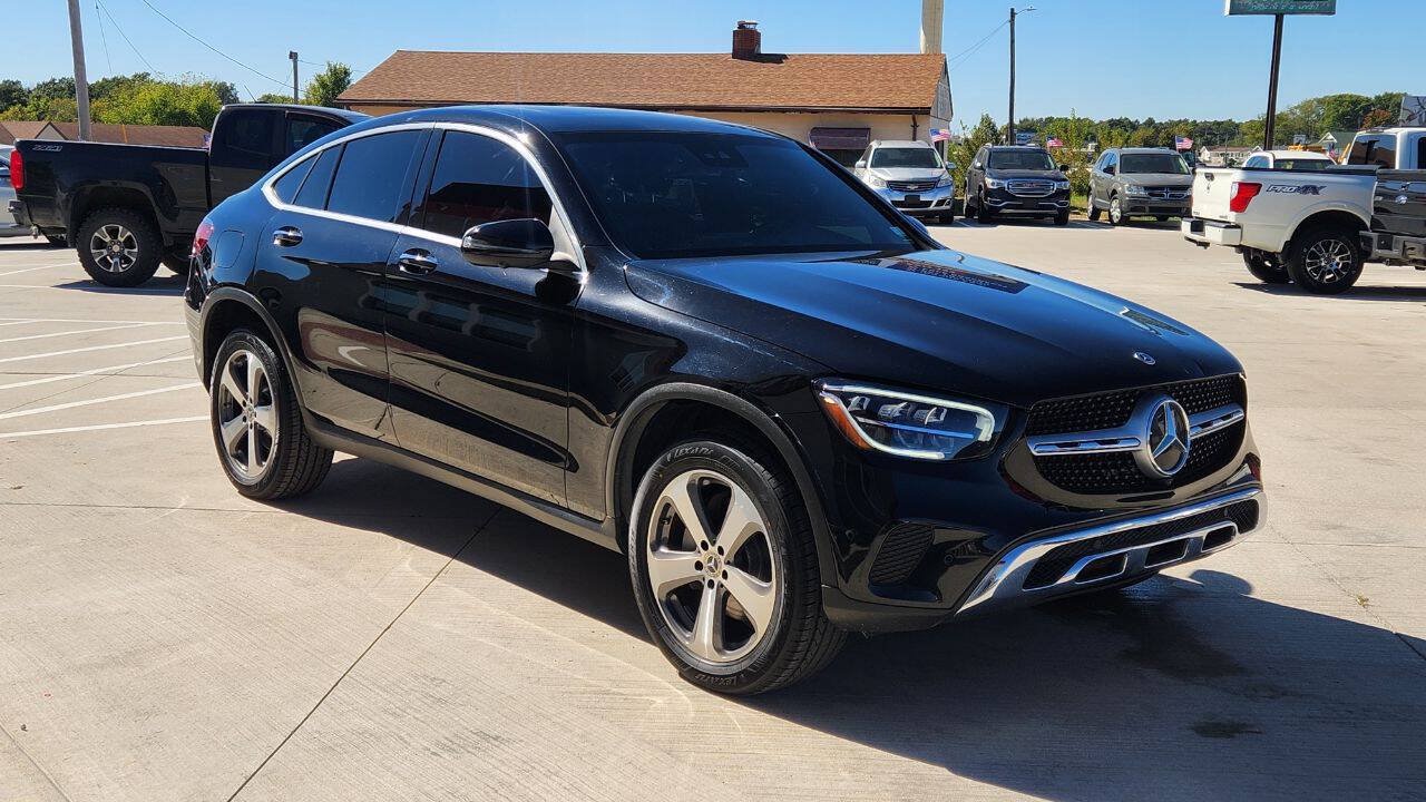 Used 2023 Mercedes-Benz GLC 300 4MATIC Coupe image 8