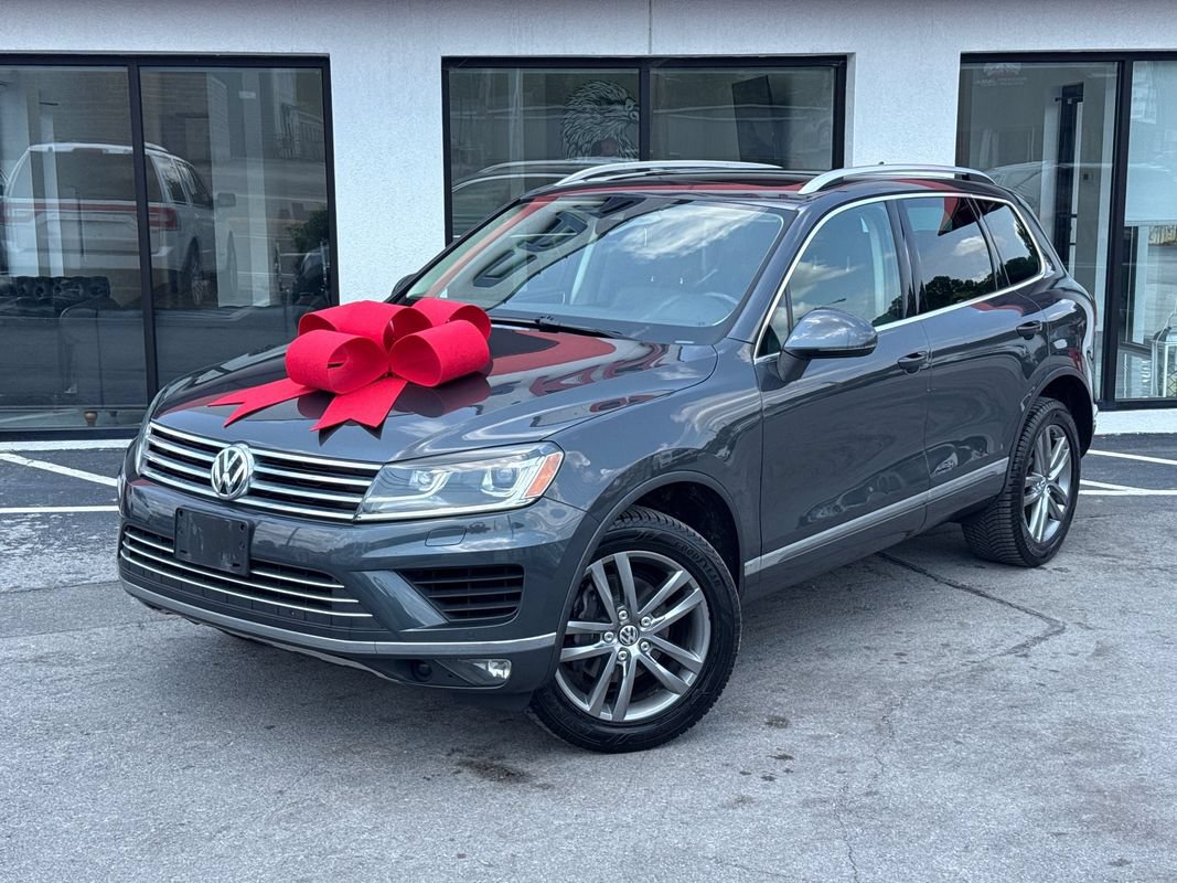 Used 2016 Volkswagen Touareg VR6 AWD/4WD image 1