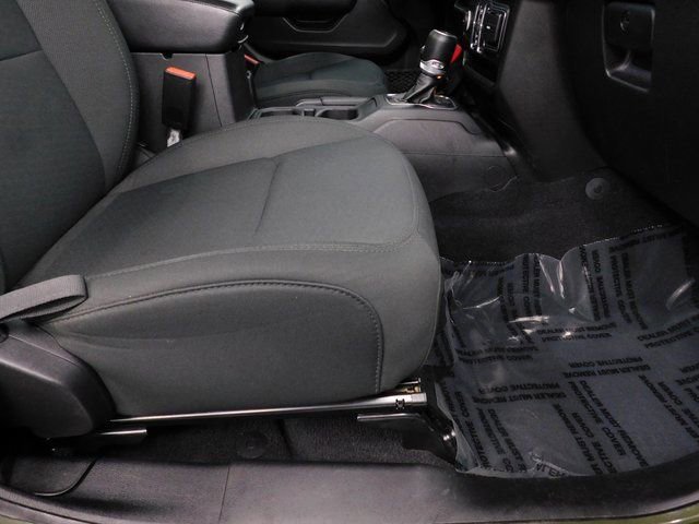 Used 2022 Jeep Gladiator Willys image 33