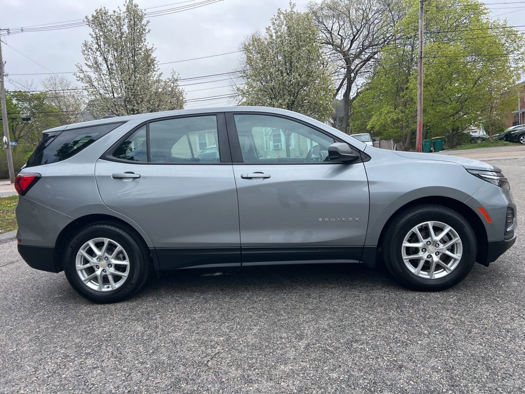 Used 2023 Chevrolet Equinox LS FWD image 7