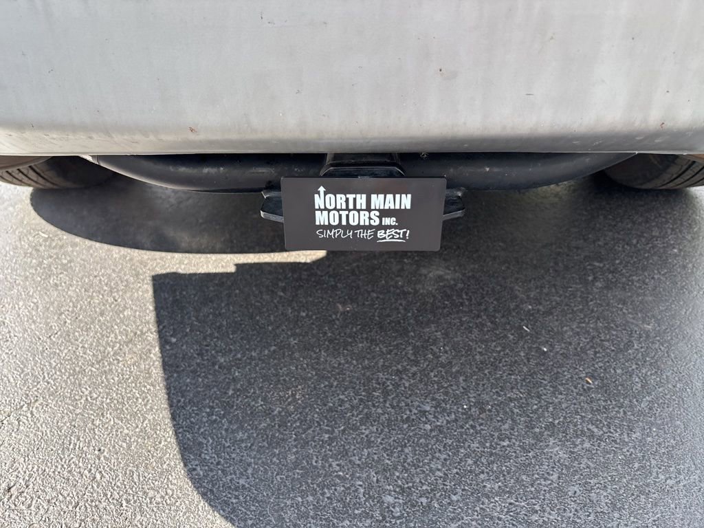 Used 2017 Ford Explorer XLT FWD image 8