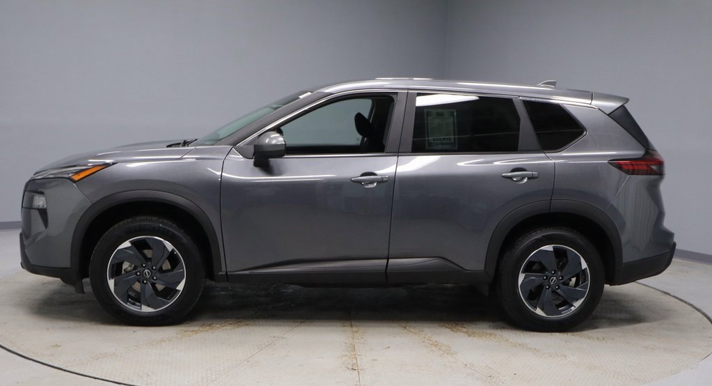 Certified 2025 Nissan Rogue SV image 8