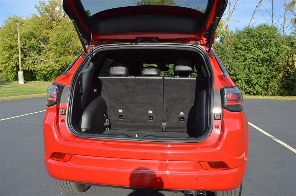 Used 2022 Jeep Compass Limited w/ (RED) Package image 37